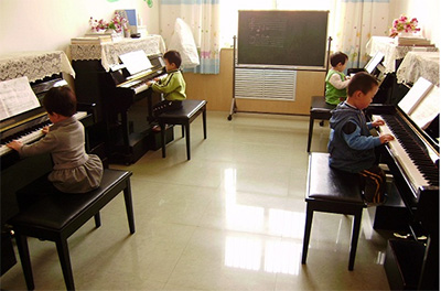 怎样让孩子喜欢钢琴课？