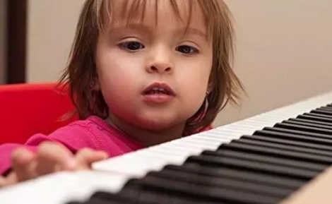 我的孩子适合学钢琴吗？这是我见过的最佳分析！