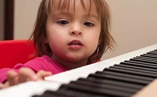 我的孩子适合学钢琴吗？我见过的最好分析