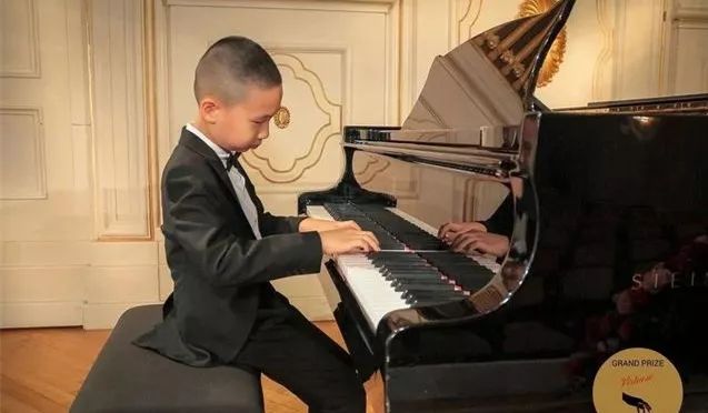 林永健8岁儿子获国际钢琴比赛一等奖