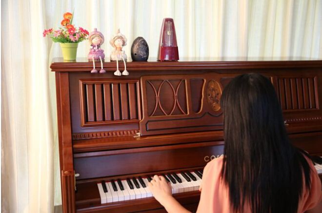 成年人学钢琴建议