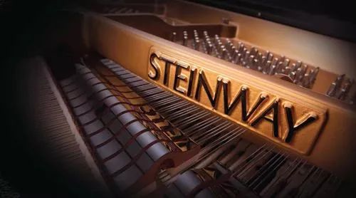 一架世界顶级钢琴施坦威是怎么被制造出来的？
