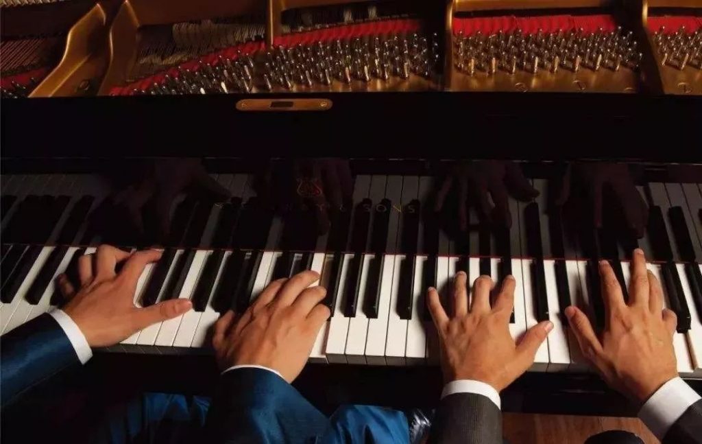 四手联弹对孩子钢琴学习有什么好处？