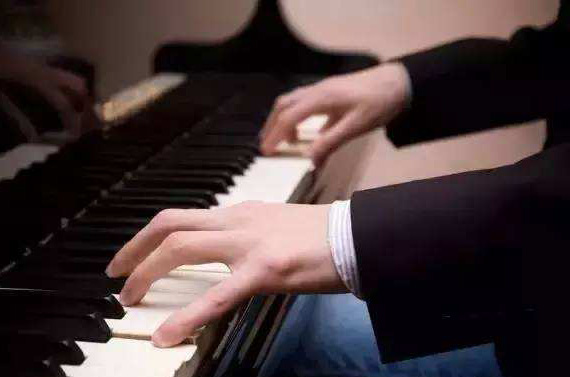 成年人要怎么才能学好钢琴呢？