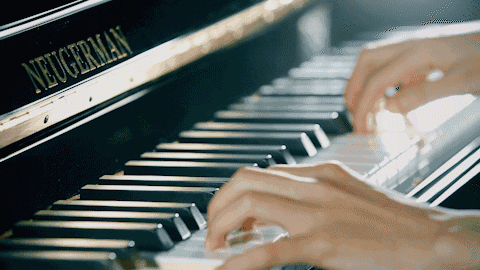 钢琴演奏应该怎样控制好力度的强弱？ 